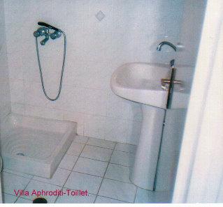       >>   Toilet