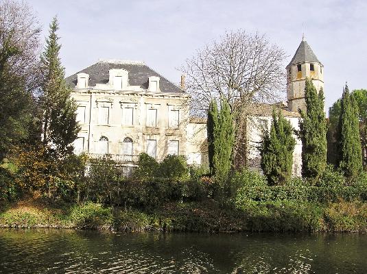 Chateau Millepetit